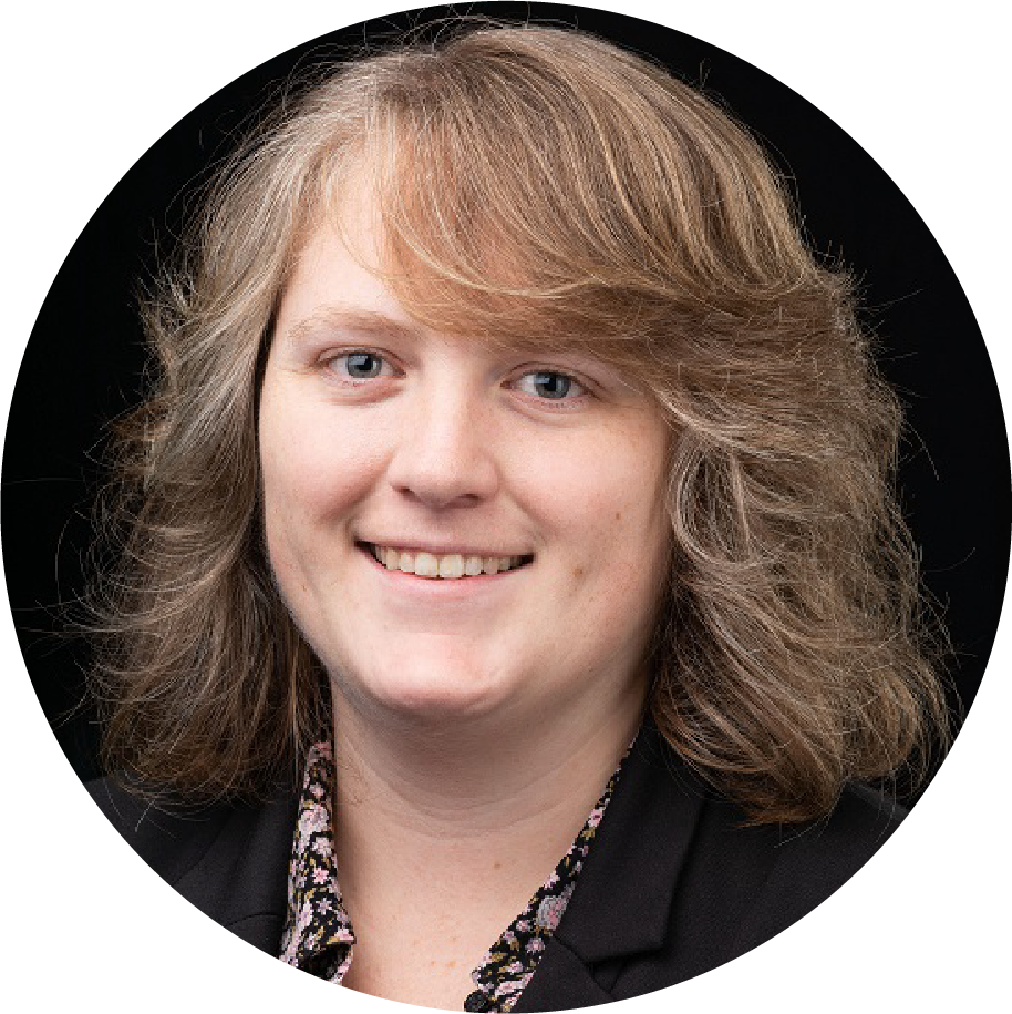 Rebecca Murray Headshot - Circle