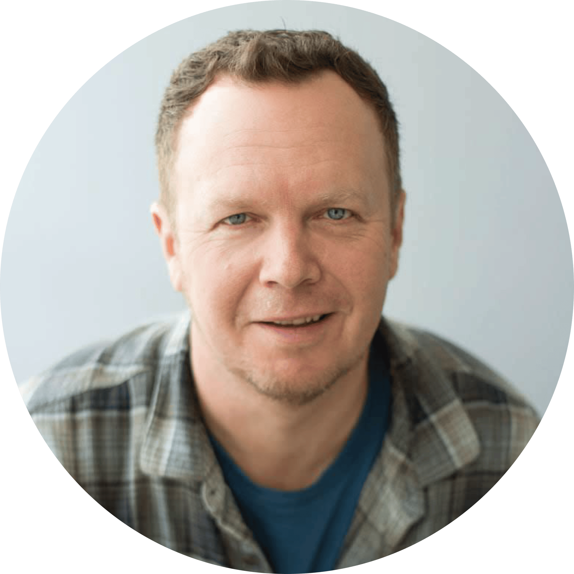 Steve Davidson Headshot - Circle